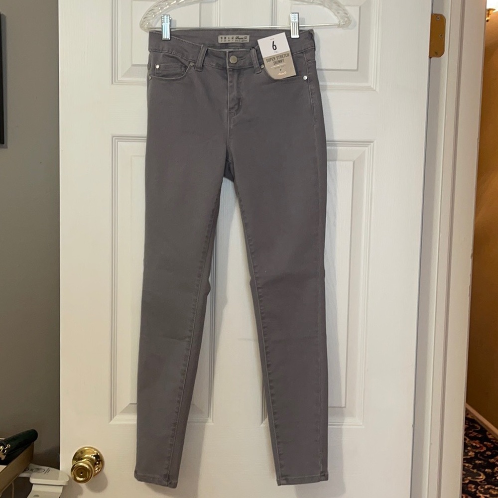 NWT GRAY JEANS